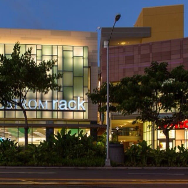 Bummed about missing the Bruno Mars concerts? We are too, but it’s nothing a little retail therapy at @WardCenters can’t fix. Who knows, maybe we’ll be able to hear some of the concert from here! #WardVillage #BrunoMars #Concert #Hawaii