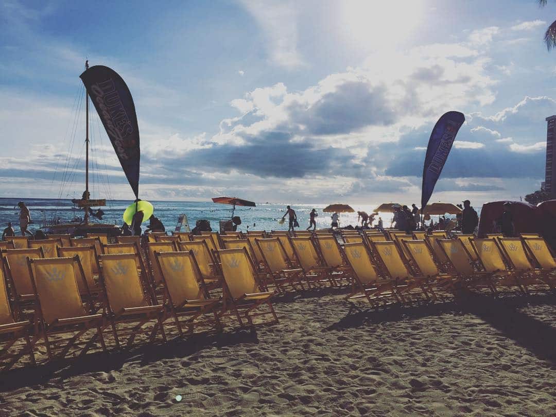 Good night! Catch us & our #WardVillageShaveIce Cart at Duke’s Statue on Waikīkī Beach! 🏽️ #WeAreWard #WardVillage #DukeKahanamoku