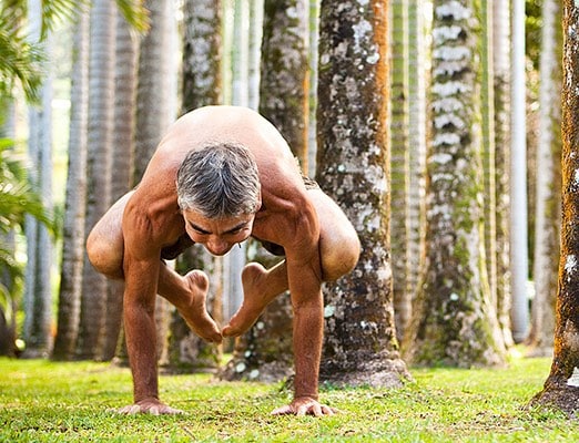 No, this isn’t photoshop! Join us for our Aloha Yin Yoga Class, taught by famous surfer & yogi Gerry Lopez on Saturday, 10/10 at 9:00a. Admission is FREE. 🏽 Tickets required! Visit the link in our bio. #WeAreWard #WardVillage #GerryLopez