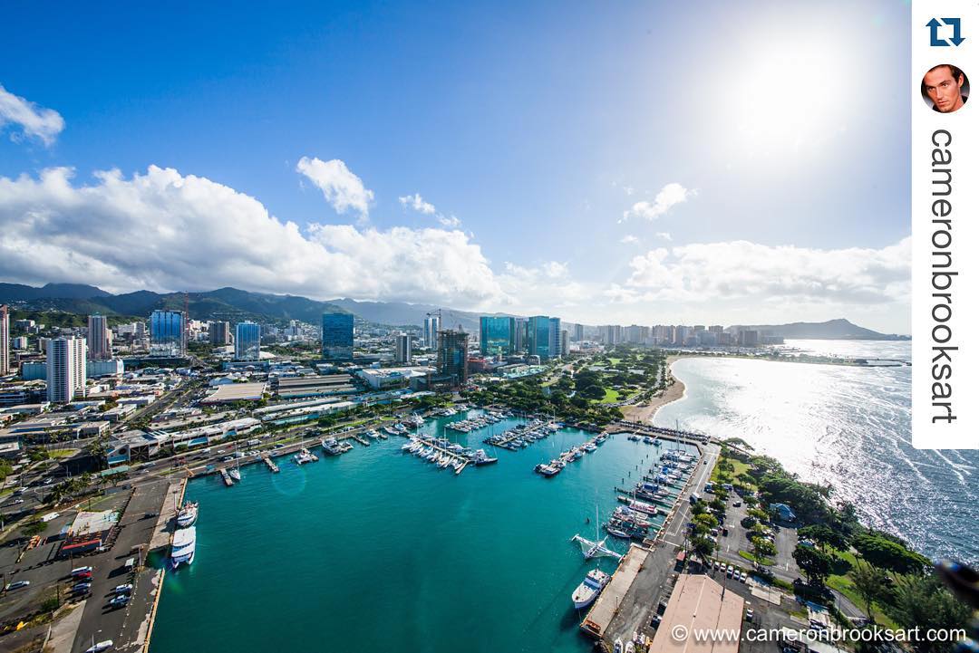 Happy Aloha Friday! #WeAreWard #WardVillage PS: Join us for Courtyard Brunch on Sunday, 11/8 for a Fall Taste & Toast || #Repost @cameronbrooksart with @repostapp. ・・・ New shot of @kewaloharborhi #helilife #helicopter #pilotlife #r44 #alamoana