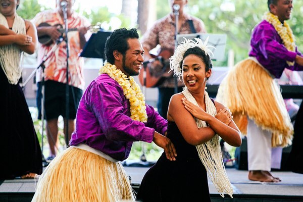 Next week, 5/17, @seannaauao & Halau Na Pualei o Likolehua will be performing at Kona Nui Nights. Admission is free, culture is priceless. Link to free tickets in bio. #weareward #wardvillage #hawaiianmusic #kakaako #hula