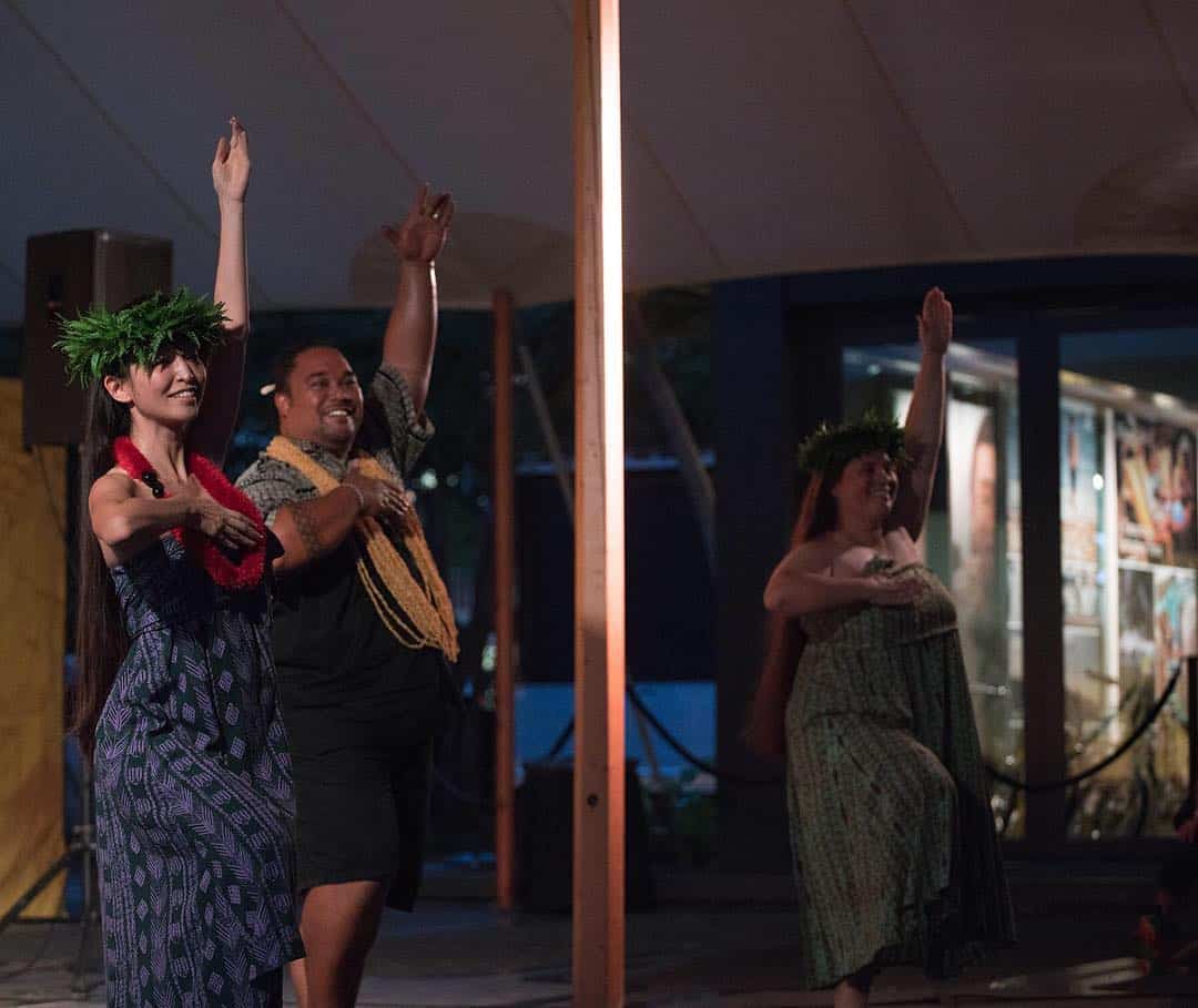 We hope to see you at Kona Nui Nights on 8/17! Music by Chad Takatsugi, Hula by Halau ʻOlapakuikalaʻi o Hokuaulani, kumu hula Hoku Nahipali. Free tickets available through our link in bio! #WeAreWard #WardVillage #Kakaako #Honolulu #Hawaii #Hula #Mele #LiveMusic