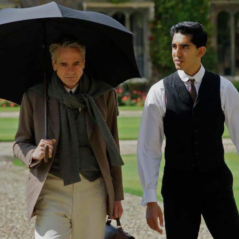 At our October screening of Courtyard Cinema, we’re playing The Man Who Knew Infinity the true story of Ramanujan, a visionary mathematician. Tickets are free, but must be reserved. Link in bio! #weareward #wardvillage #kakaako #myhiffmoment #truestory #honolulu #nightlife #hawaii