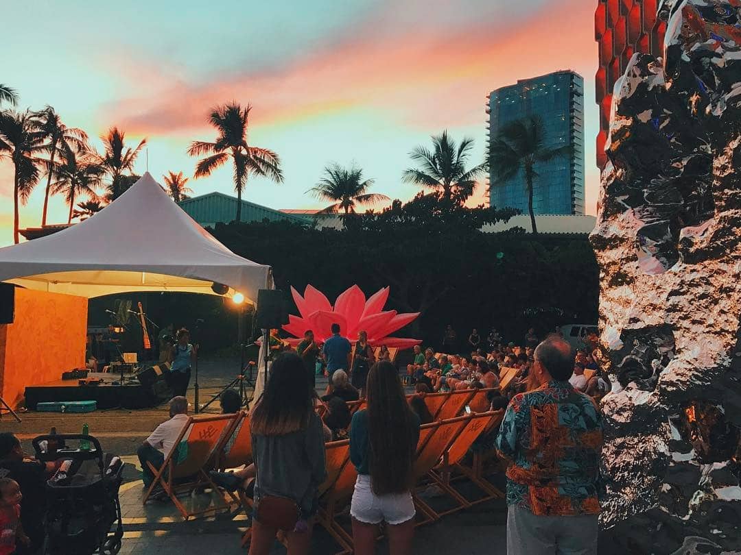 We’re at Kona Nui Nights enjoying the sweet sounds of Keauhou! #WeAreWard | Artist: Zhan Wang, Artificial Rock No. 131 | Artist: Choi Jeong Hwa, Breathing Flower #HonoluluBiennial
