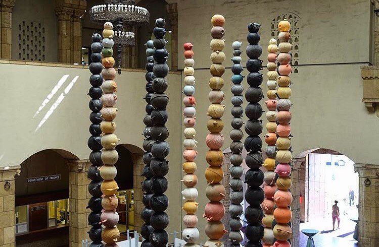 @supercw took over our story to show you the @honolulubiennial art at Honolulu Hale! Check out our story NOW for a chance to win a vintage Yayoi Kusama Louis Vuitton handbag, valued at $2,700. #WeAreWard | Art: Choi Jeong Hwa, Gather Together, Photo Courtesy of the artist and Honolulu Biennial. Photo by Chris Rohrer