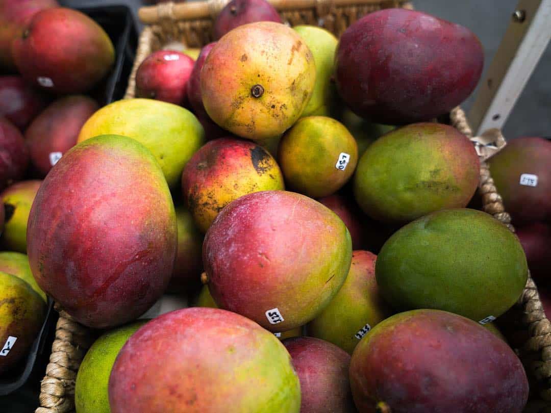 It’s mango season! How do you like to eat yours? Our favorites are on the blog, link in bio. #WeAreWard | PS: We get ours from the Kakaʻako Farmers Market, every Saturday 8a – 12p.