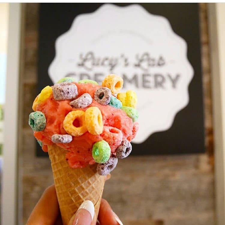 Celebrating Friday @lucyslabhi style. #southshoremarket #weareward : @urako0618