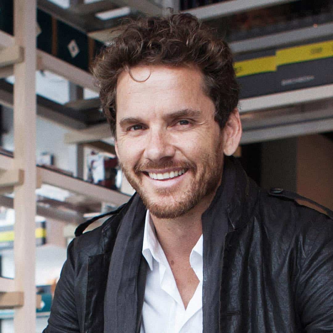 The Smarter Living Event Series explores innovative solutions to 21st century living in Hawaiʻi. Tomorrow, writer and designer Graham Hill discusses “Less Stuff, More Happiness,” the centerpiece of his world-renowned TED Talk. RSVP at the link in our bio for your free tickets!
