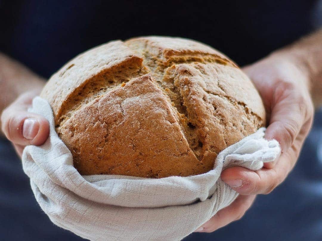 As part of our continued effort to support organizations dedicated to building strong communities, the Ward Village Foundation is proud to support the @hawaiifoodbank, a local nonprofit that donated over 12 million pounds of food to families on O’ahu and Kaua’i last year. Check the link in our bio for a profile on this amazing org. #hawaiifoodbank #wardvillagefoundation