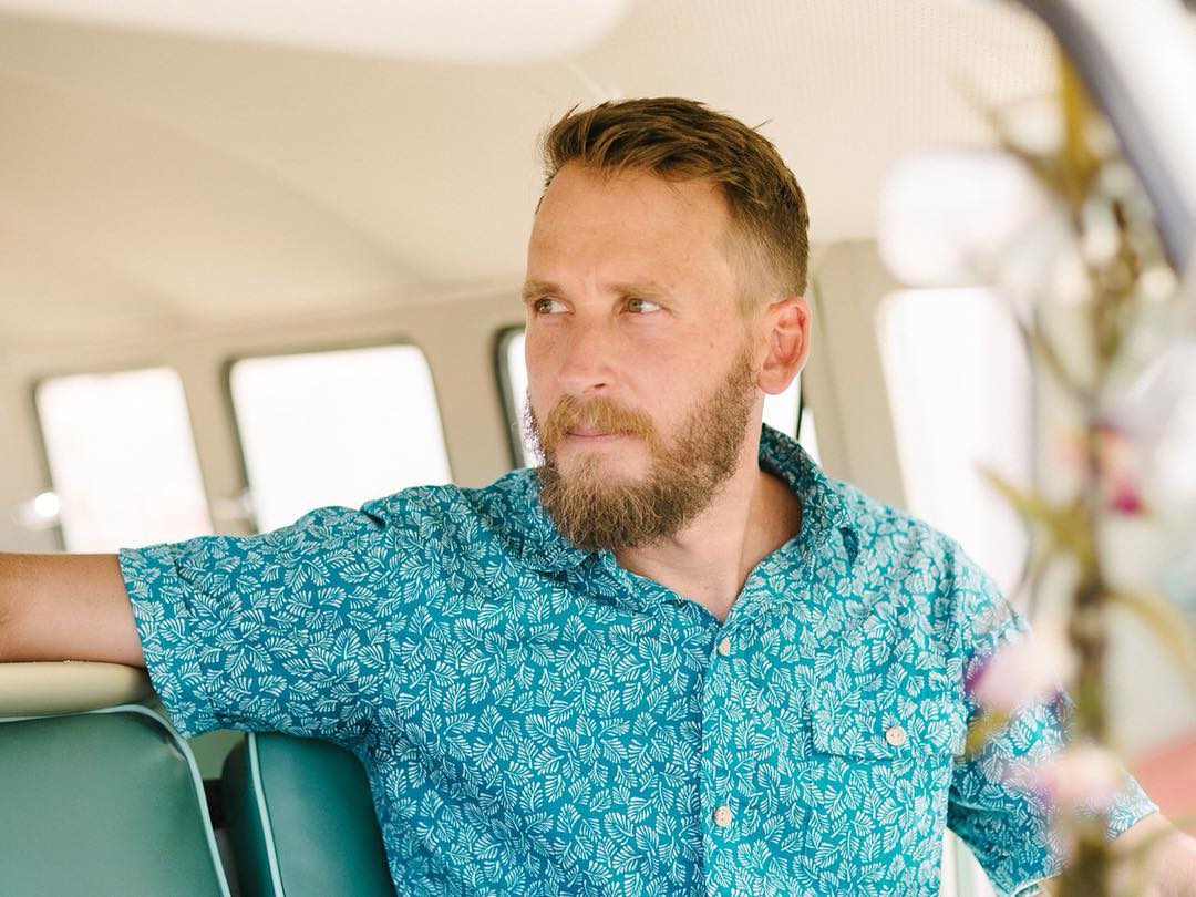 Say aloha to @nickkuchar, avid surfer, dog lover & accomplished illustrator. Read our artist profile on the blog; link in bio. #weareward #forwardjournal #wardvillage