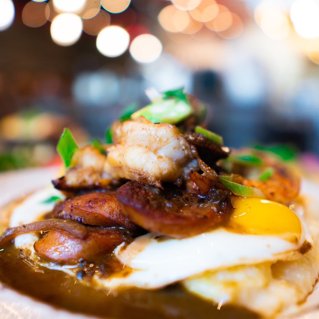 When you’re craving soul-satisfying comfort food, only @scratch_wardhi will do. And when it comes to our faves from head chef and founder Brian Chan’s kitchen, his shrimp ’n’ grits is the stuff of legends. Get the details on this delicious dish now at the blog: bit.ly/scratchshrimp