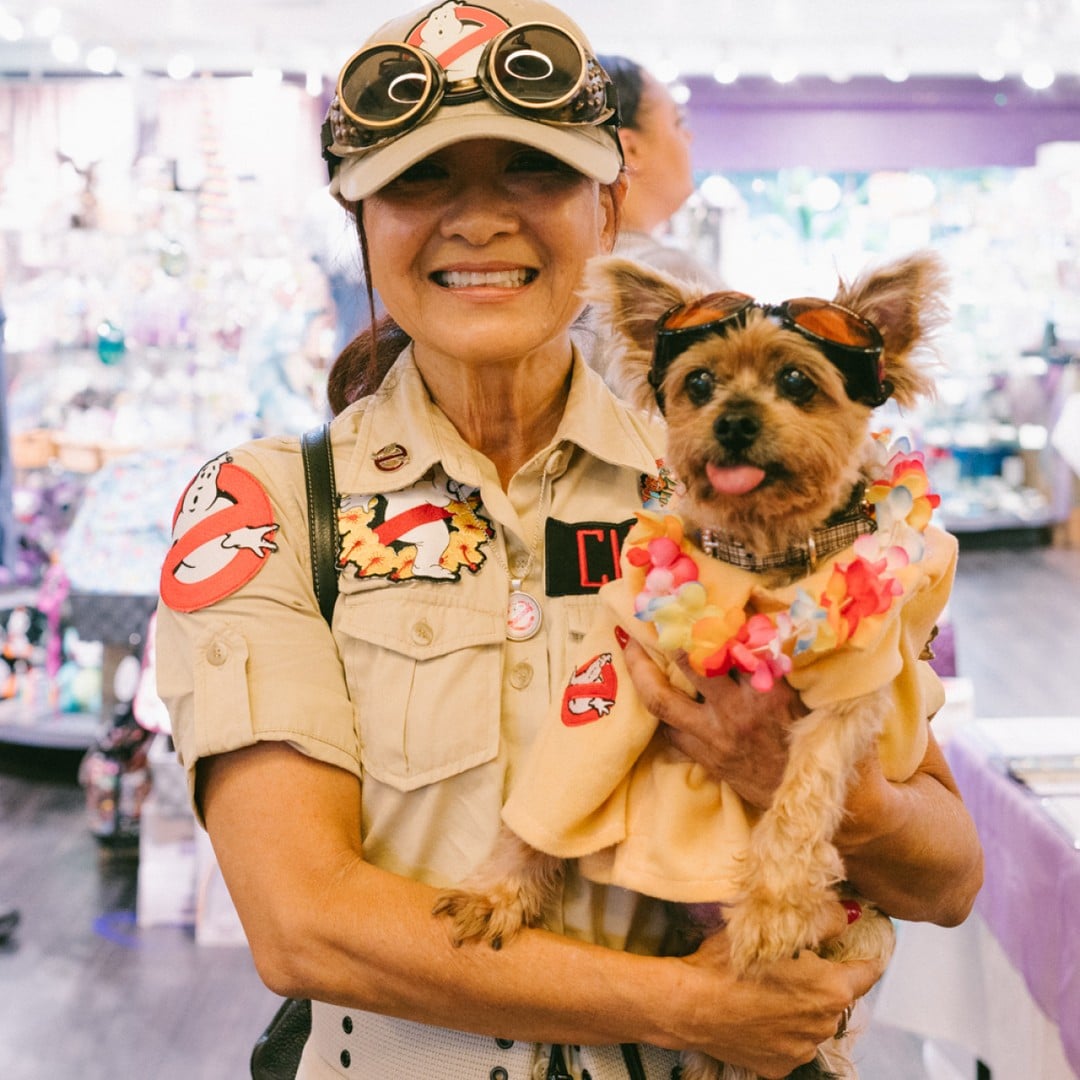 Happy Halloween! Join us tonight at Ward Centre for fun for the whole family: candy for the keiki, treats for your pets, special savings and more. Check out bit.ly/wardhalloween for all the details.