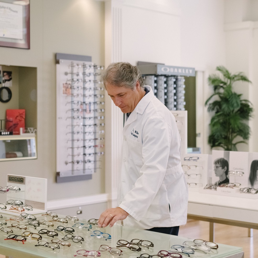 Did you know Ward Village is home to one of Hawaii’s leading optometrists ? Dr. Mike VanLageveld does it all—from lens fittings to annual checkups. Dr. Mike holds degrees from Cal State Long Beach and Illinois College of Optometry. But in 1995, he moved his practice from the Windy City to the Aloha State, and has been a valuable member of our community ever since. He’s now opened three InSpecs Eyewear locations, and helps people all over Oahu.