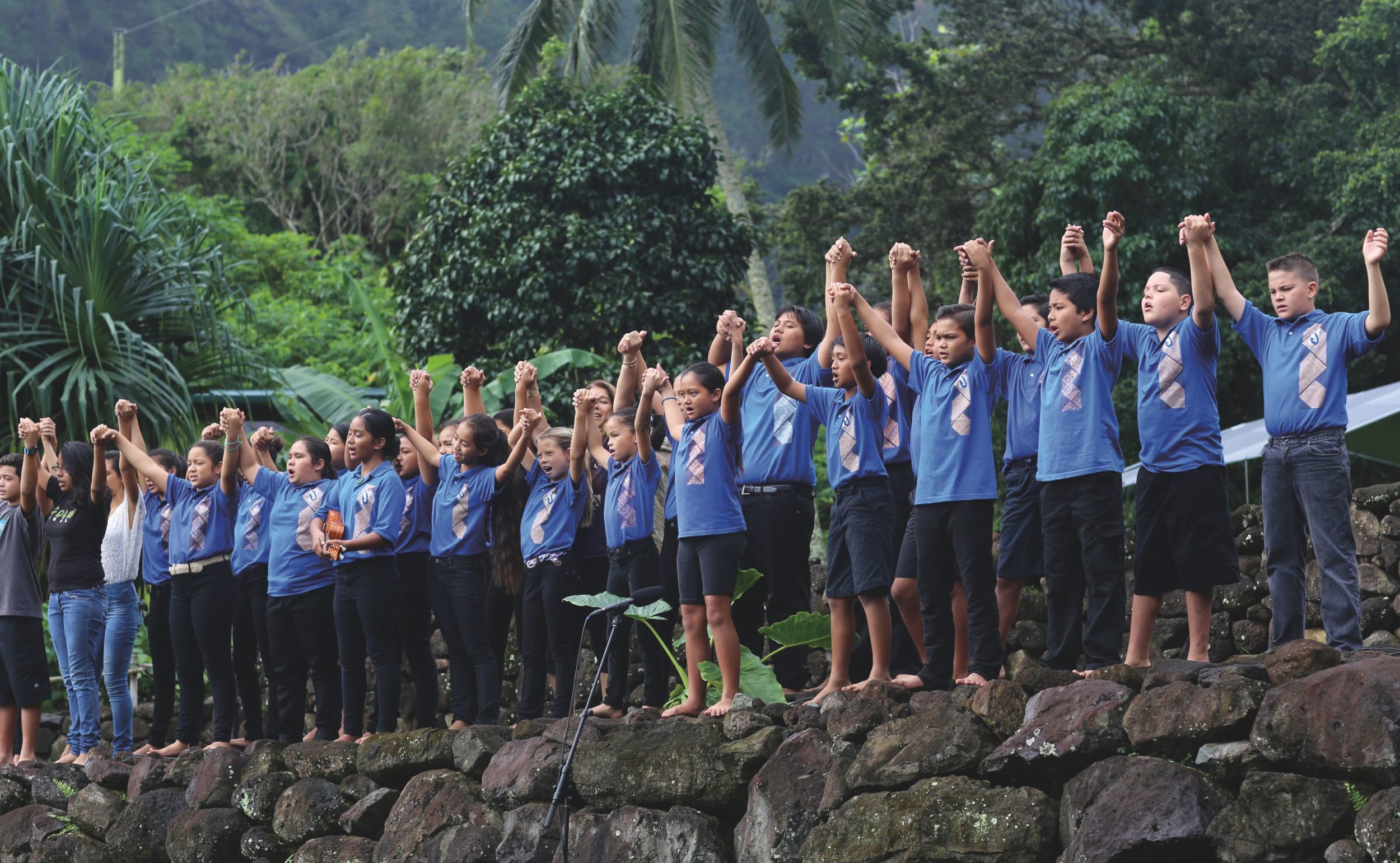 Hawaiian children doing a group activity