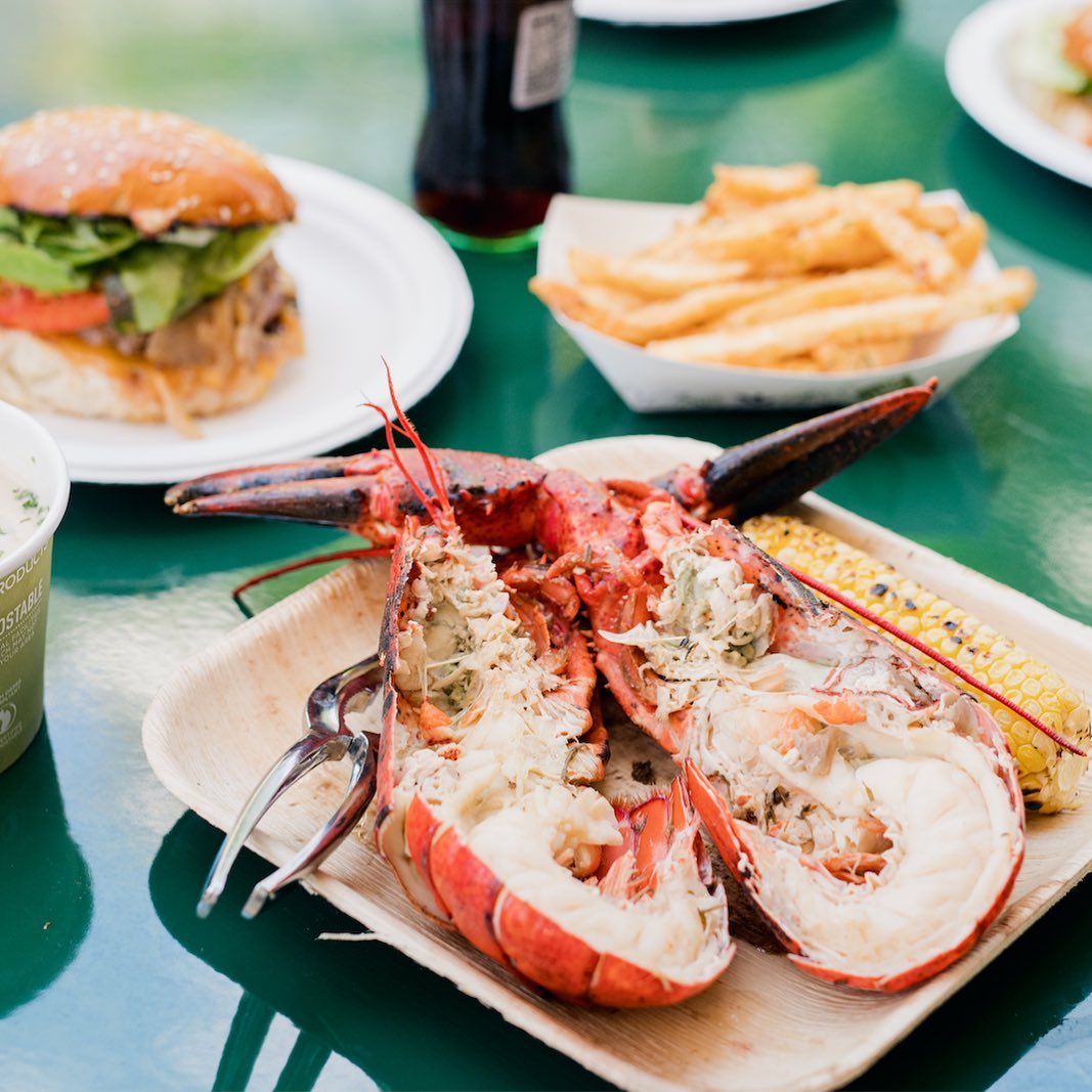 Happy 4th of July! Enjoy a meal alfresco from one of our local Ward Village eateries, offering many to go options for your picnic, beach or at-home celebration.