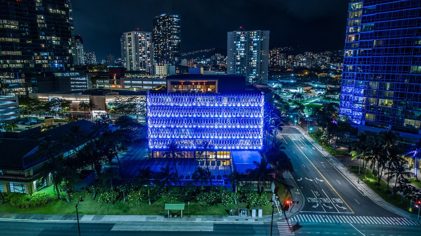 Designed by the famed mid-century architect Vladimir Ossipoff in the 1960s, the IBM Building is one of the Honolulu’s most recognizable landmarks, and a neighborhood icon from days past. Its beauty can be appreciated day and night, especially when it’s lit up for special occasions and holidays.