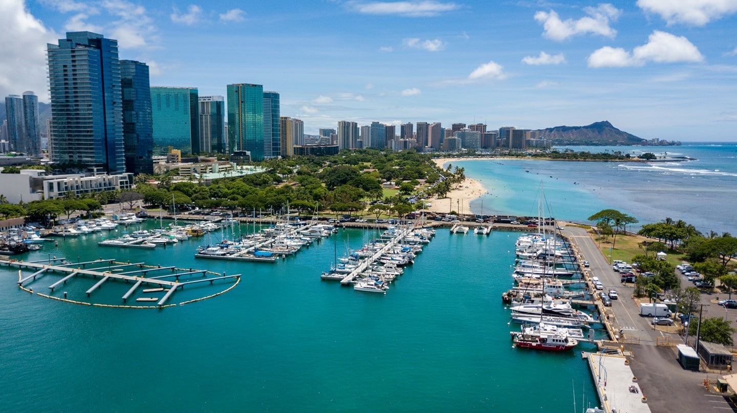 On the makai side of Ala Moana Blvd. is Kewalo Harbor, a longtime fishing hub full of rich history. Check out the recent article in @kakaakovertmag to learn more about how the harbor has transformed into a place for recreational activities as well such as whale-watching and sunset cruises. Link in bio!