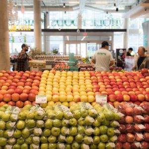 Explore the largest Whole Foods in Hawai`i right here in Ward Village. You’ll find an incredible selection of nutritious and delicious organic fruits and vegetables, pre-made meals, sustainable seafood, and local products from makers near you.