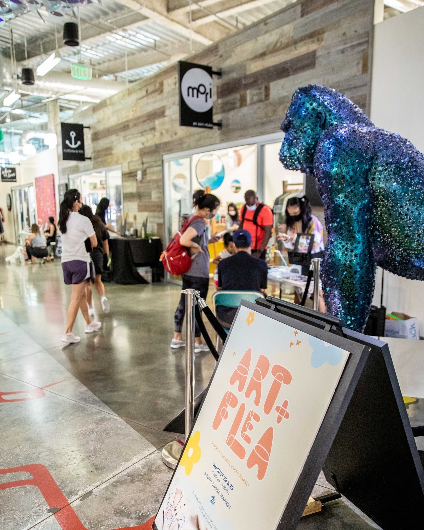 For food, fashion, art and more, join us at the Art + Flea Market returning to Ward Village. Visit South Shore Market on March 12 & 13 to enjoy a selection offered from over 40 local vendors.