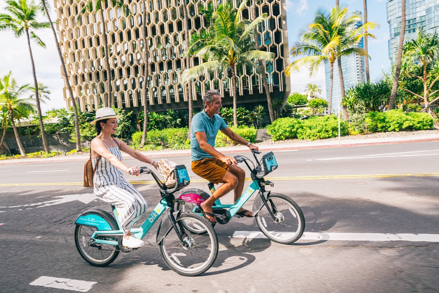 Whether you’re pedaling a @gobikihi or your own two wheels, cruising Ward Village is a healthy and fun way to enjoy our neighborhood.
