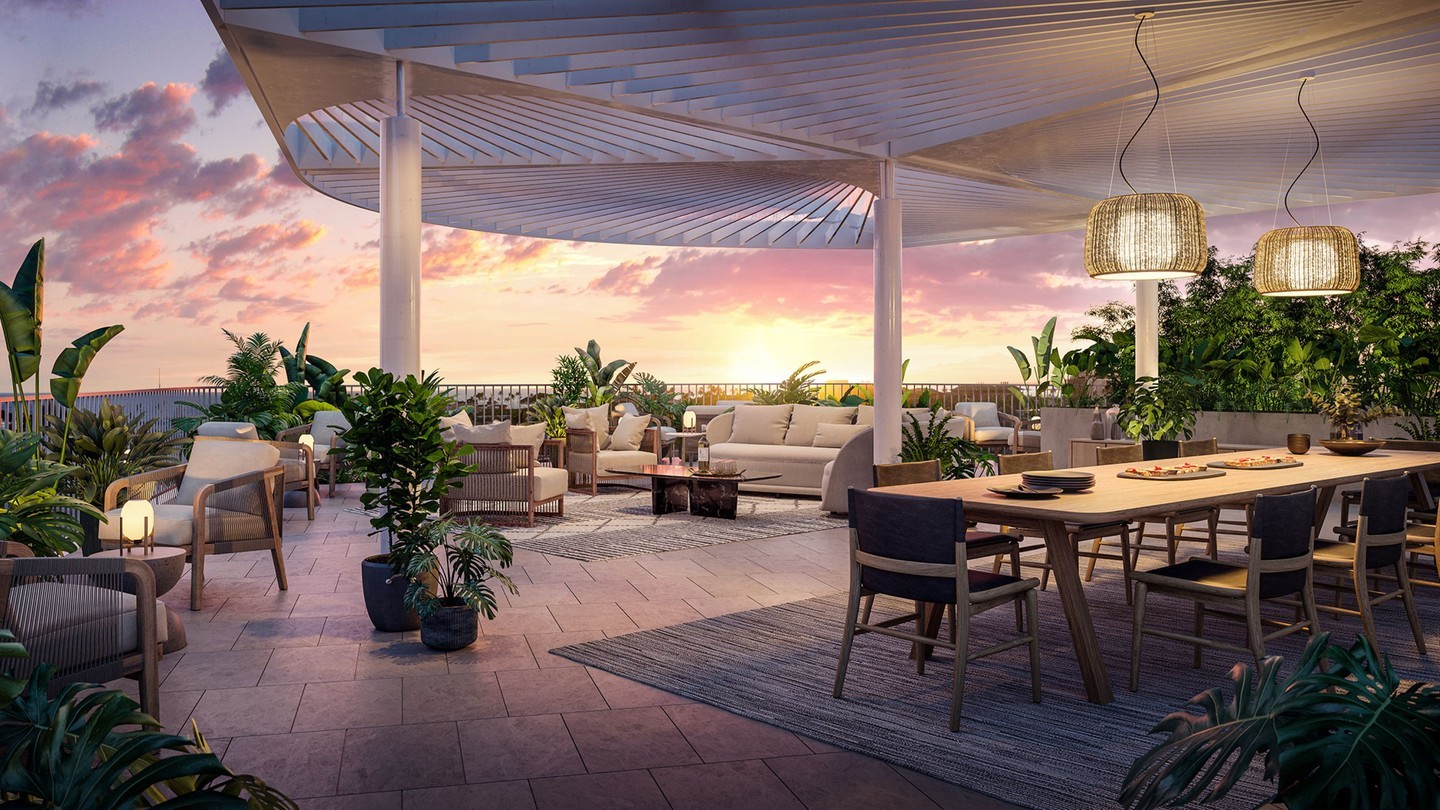 At Kōʻula, you can gather with friends and neighbors at the open-air Sunset Lounge Dining & Bar and enjoy the South Shore views from sunrise to sundown. Visit the link in our bio to learn more about the lifestyle at Kōʻula.