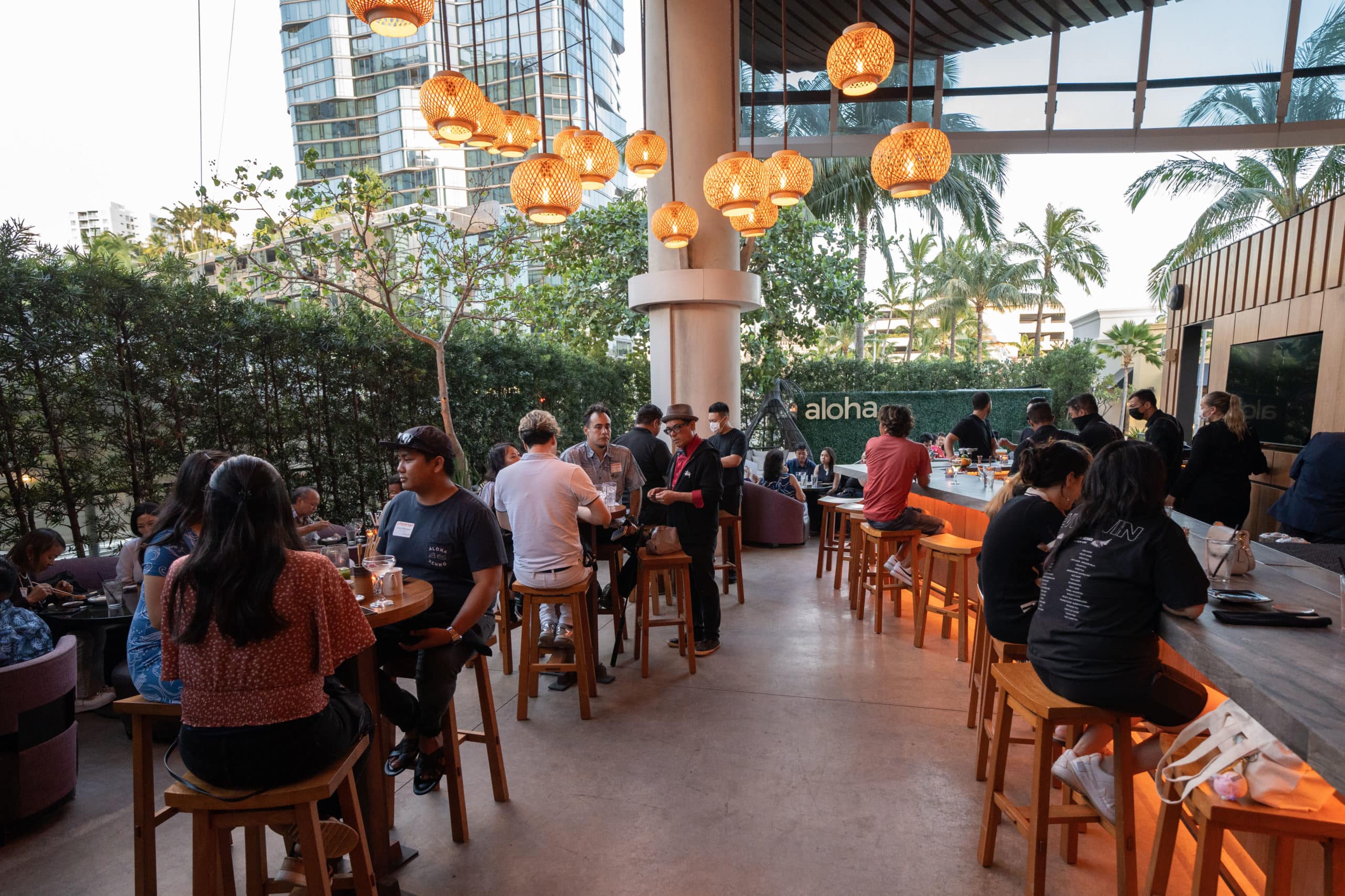 Join us in welcoming @lbdhawaii to the neighborhood! Sip and savor hand-crafted beverages and Japanese tapas alfresco at this innovative Japanese Bar &amp; Lounge in Ward Village. Come out and celebrate their grand opening today, August 12 from 4pm – 11:30pm!