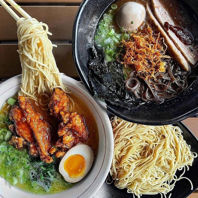Savor slow-cooked ramen and snack on small plates at @jinyaramenbar, the newest eatery in Ward Village, located at Waiea. Stop by to satisfy your craving and to welcome them to the neighborhood!