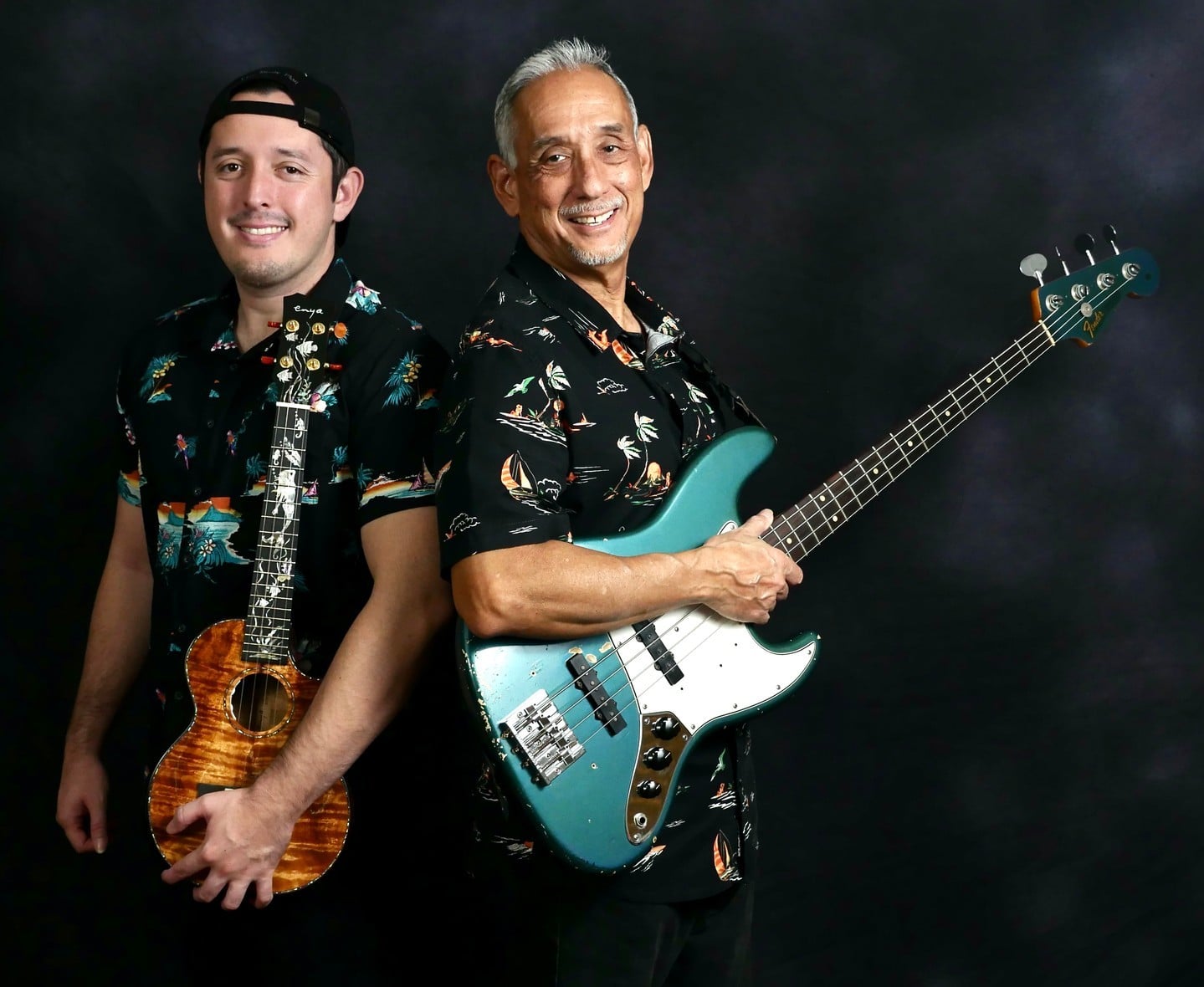 Our Aloha Friday Holiday Music Series continues today, Friday, December 16 with sounds from Andrew & Jay Molina from 12pm – 1pm in the South Shore Market courtyard. Grab lunch from one of our neighborhood eateries, sit back and celebrate the season!