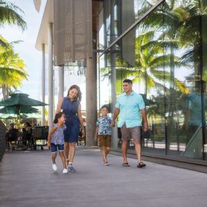 Happy Aloha Friday! Stroll the tree-lined sidewalks, uncover a new boutique and delight in a variety of dining options. At Ward Village you can spend more time doing the things you love.