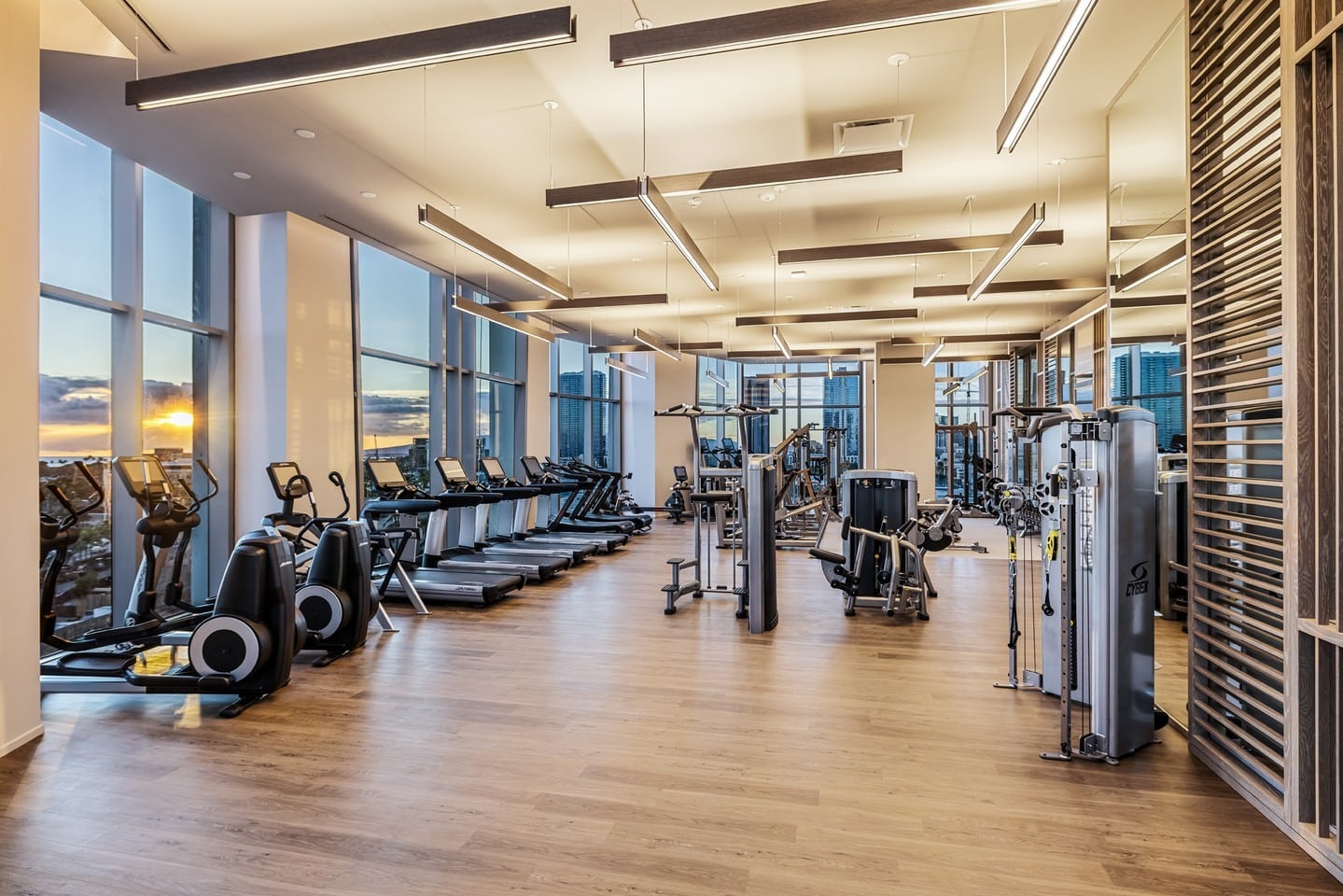 At Kōʻula, start your morning in the state-of-the-art fitness center with ocean views or exercise in the outdoor fitness pavilion. Visit koulawardvillage.com to learn more about this indoor-outdoor lifestyle.