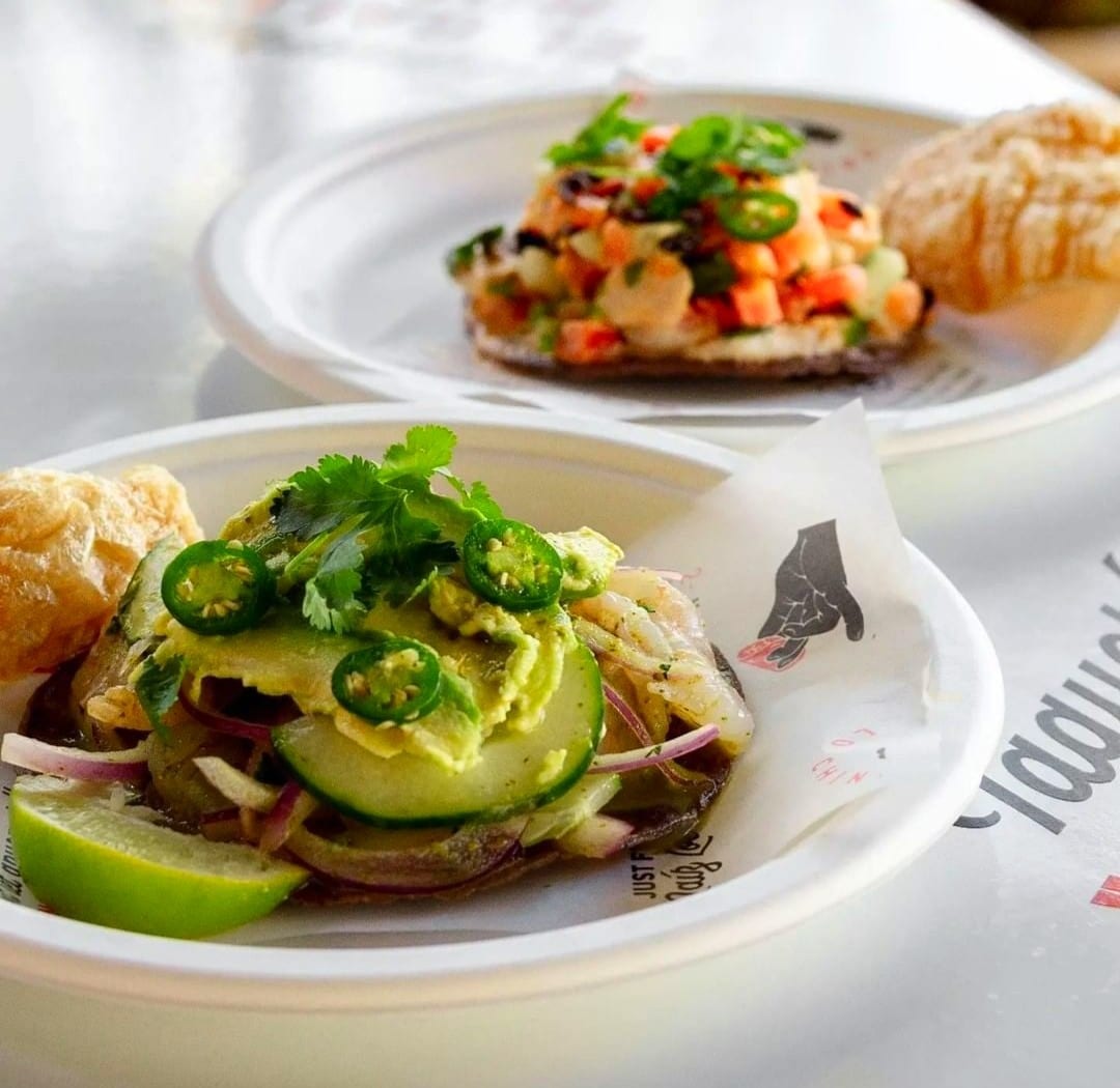 Enjoy a meal alfresco this weekend at @taqueria.el.gallo.rosa featuring ceviche tostadas in six fresh new flavors. Visit our dining directory at wardvillage.com to explore a variety of eateries in the neighborhood.