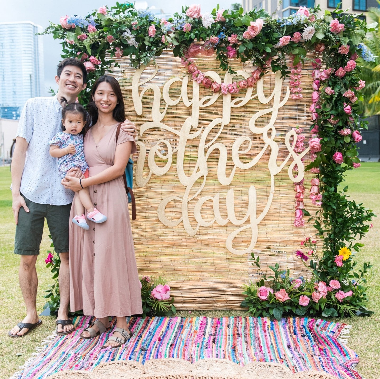 Hauʻoli Lā Makuahine! Wishing all Moms a wonderful Mother’s Day.
