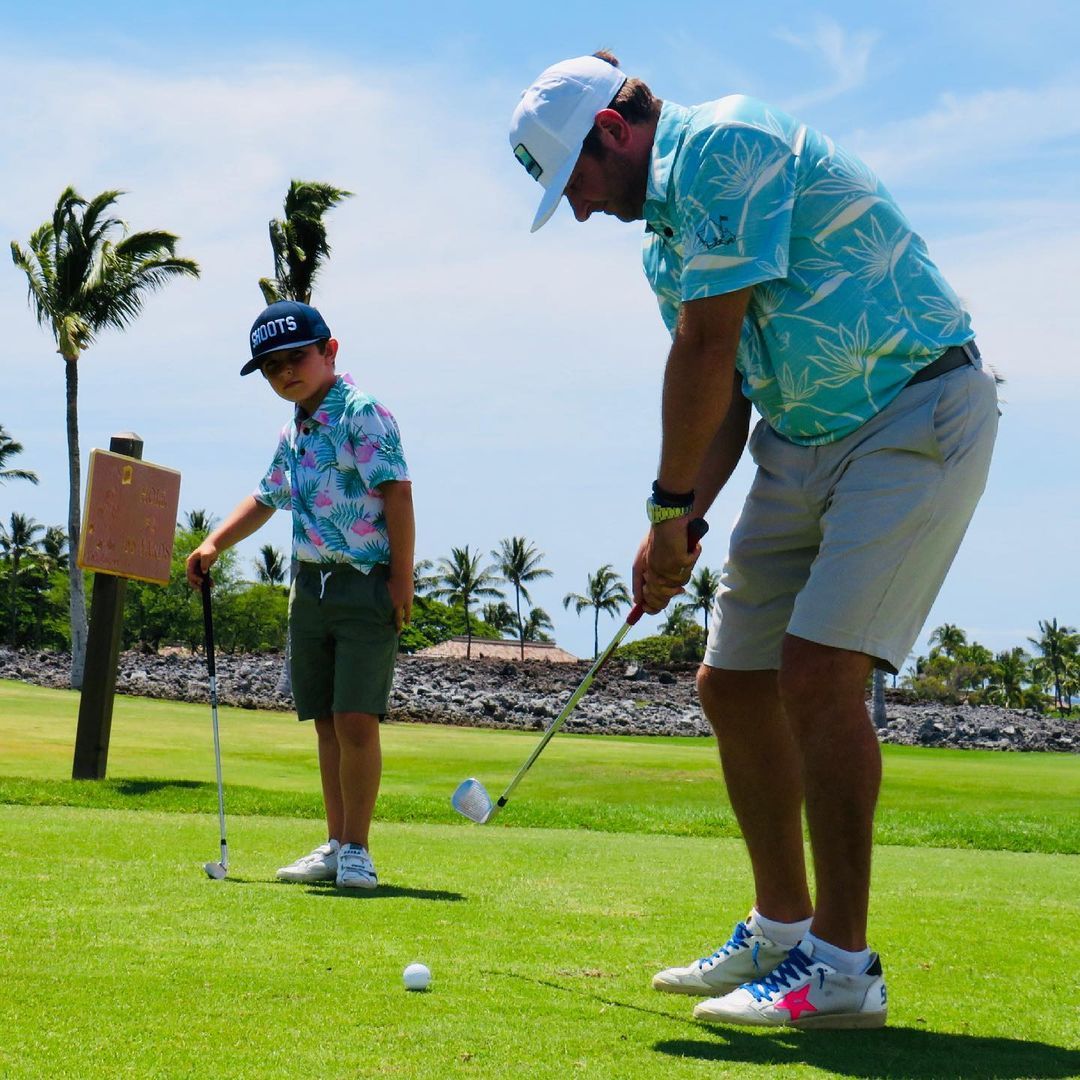 Young golfers are invited to hone their skills at Keiki Summer Camp with @thegolfsimhi in Ward Centre. Learn from PGA pros, play virtual games at your favorite course, and compete in tournaments on the indoor golf simulator during 3-day sessions for kids ages 8-12. Learn more at the link in our bio.